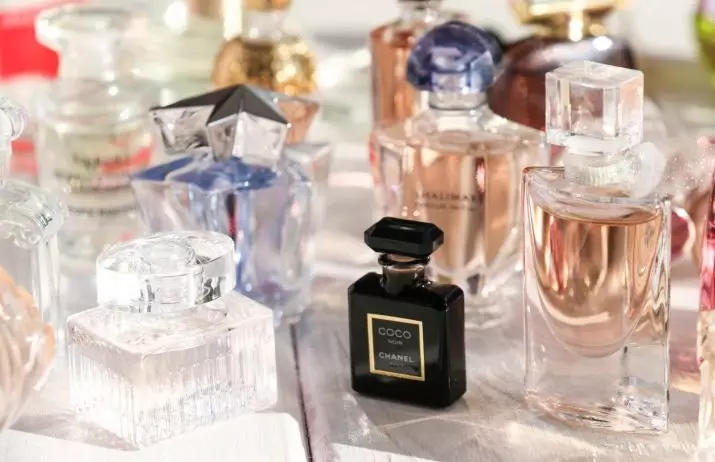 Train perfumes para sa mga kababaihan: ang pinaka-malambot na espiritu na may isang loop, ranggo ang pinakamahusay na Pranses at iba pang mga lasa, mga review 23446_37