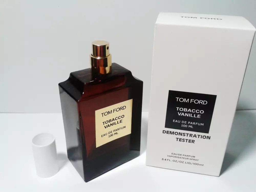 Testeurs d'esprit (32 photos): Qu'est-ce qui est différent de l'original? Qu'est-ce que c'est dans la parfumerie? Comment vérifier l'eau des toilettes à l'authenticité? 23453_21