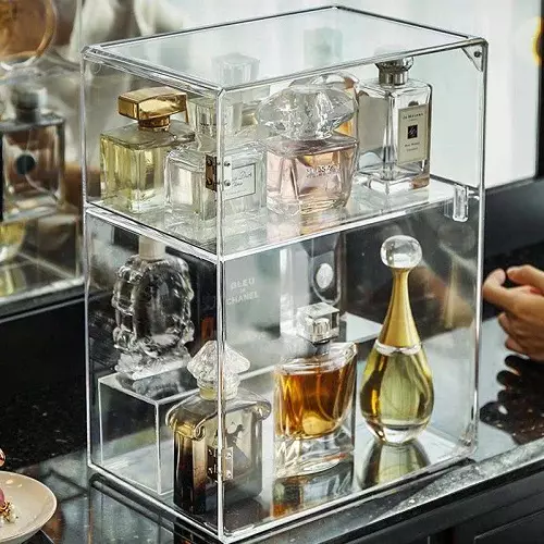 Vintage Parfum: Wat heescht et? Parfum am Retro-Stil. Franséisch Perfigury a Parfum vum USSR. Vintage männlech Parfum. Wat fir Séilen sinn déi bestänneg? 23458_25