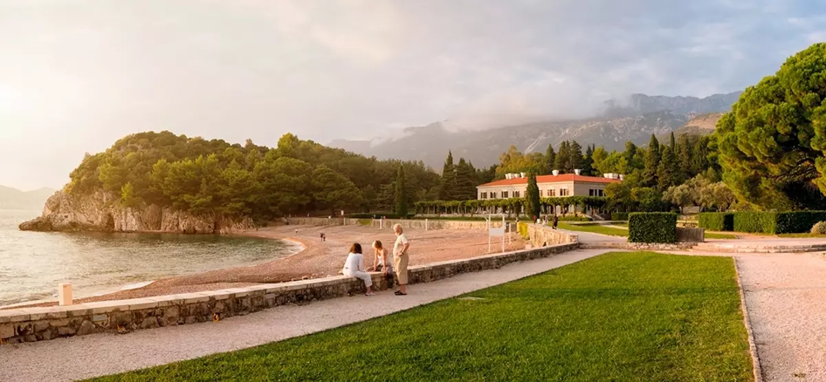 Prnomed in Montenegro (31 foto's): weersomstandigheden. Selectie van het strand en het hotel. Hoe kunnen toeristen omgaan met rusten? 23464_22