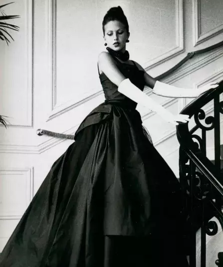 Christian Dior (198 ຮູບ): ຊີວະປະຫວັດຂອງມະນຸດ, ຊີວິດສ່ວນຕົວ, ຄໍາເວົ້າ, ເຄື່ອງນຸ່ງຫົ່ມ, ເຄື່ອງນຸ່ງຫົ່ມທີ່ບໍ່ມີການທຽບເທົ່າ 23469_119