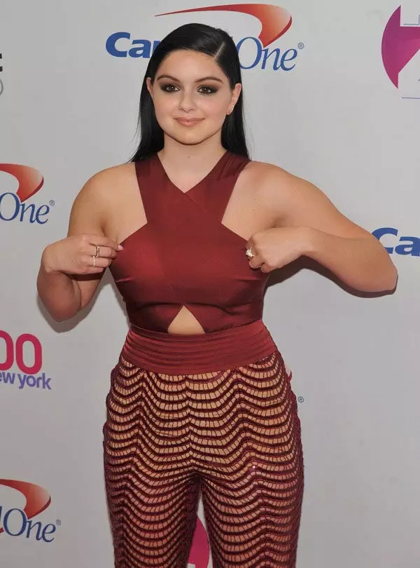 Ariel Winter (75 photos): films with actress, Ariel before and after surgery, its height and weight 23480_73