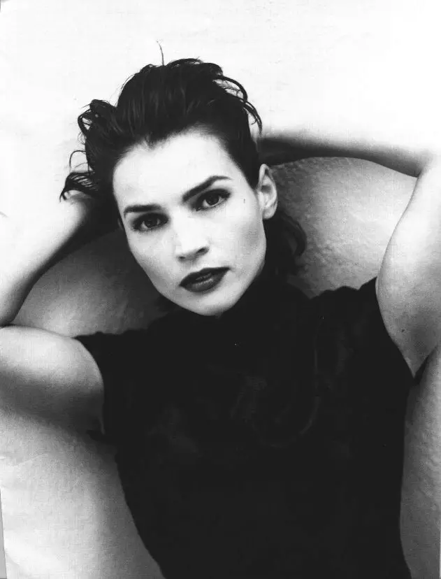 Julia Ormond (91 Ritratti): L-aqwa films bl-attriċi, 