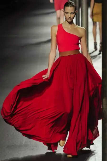 Lanvin kırmızı gelen gece elbisesi