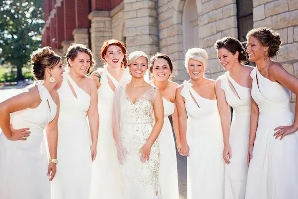 Witte jurken voor bruidsmeisjes