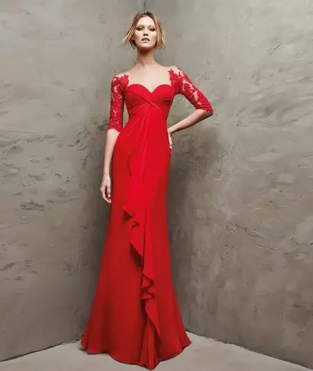 Červené večerné šaty s guipure z provianias