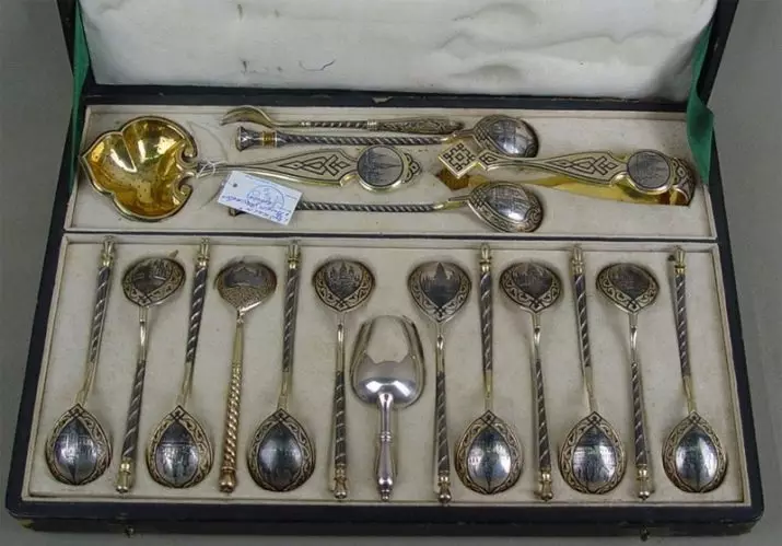 Sølv 84 Prøver: Hvad er det? Stempel Masters of Tsarist Russia. Hvor meget er gram af bestik antik sølv? Omsorg for produkter. 23580_2