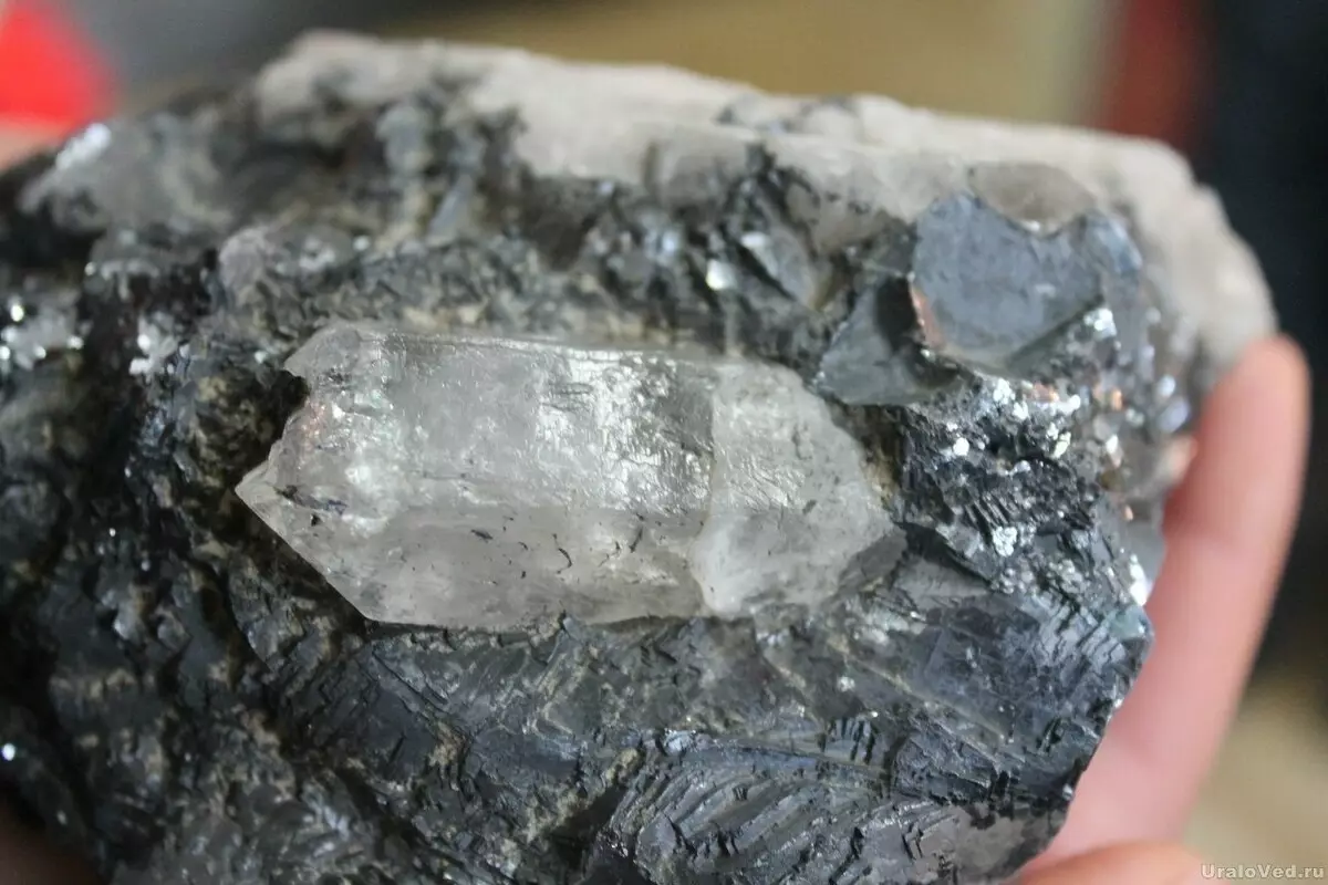 Hvor og hvordan man får sølv? Minedrift indskud i Rusland og lagre i verden. Hvordan får sølv på sølvminer? 23587_5