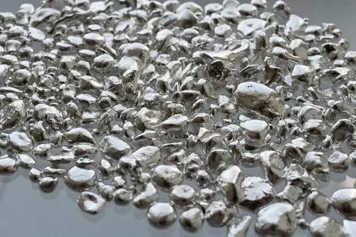 Silver 925 Vzorci (30 fotografij): Cena na gram in sestavo, gostota in razlike od 875 vzorcev. Kako izgleda žig? 23601_11