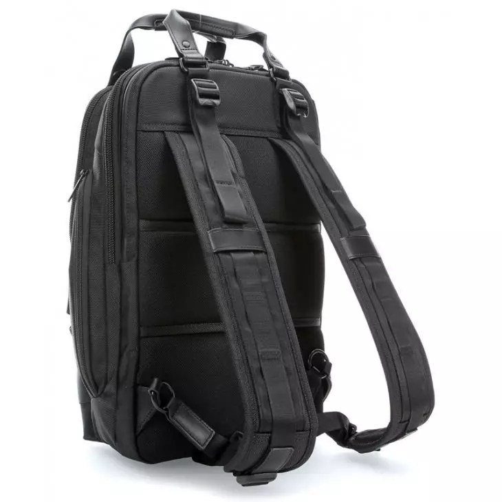 Backpacks Nictorinox: Model kanthi tali bahu, sawetara model. Kepiye mbedakake Asli? Ulasan 23660_28