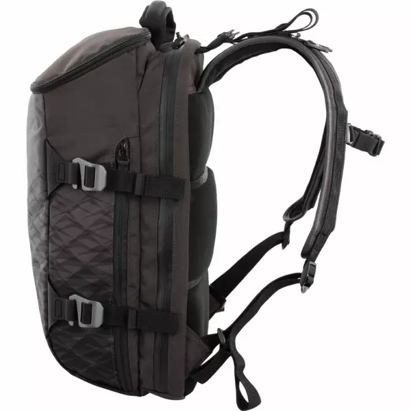 NICTORINOX Backpacks: yokutevedzera chete fudzi ngaasungirire, muenzaniso siyana. How kusiyanisa chepakuvamba? Ongororo 23660_35