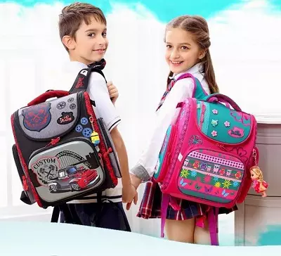 Backpacks ho ea sekolong ho sehlopha sa 4: Backpacks ea bana ba nkile nako ea bana ba orthodic le tse ling tsa sekolo se feshene. U ka li khetha joang? 23690_5