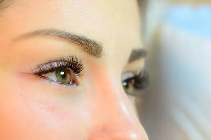 How many years can you grow eyelashes? When can you make extensions to teenagers and children? 23792_15