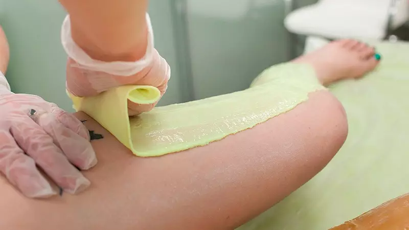 Skins-epilation (11 fotoğraflar): Balmumu ile kaplanmış olan nedir? Brezilya ve diğer, makarna seçimi, saç temizleme ve müşteri yorumlarından sonra cilt bakımı 23827_9