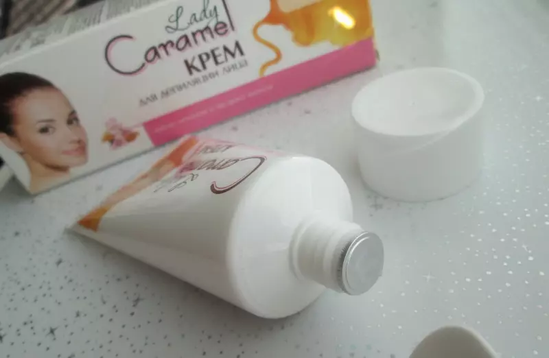 Face Depilegation Creams (41 Foto): Krim Krim Krim Perempuan Untuk Hair Removal, Avon, Oriflame, Floresan dan Merek Lainnya, Petunjuk Aplikasi 23835_36