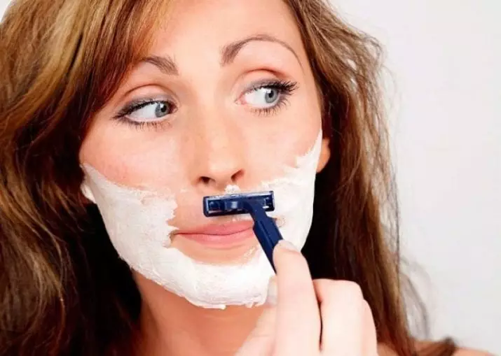 È possibile radere una ragazza di baffi? Quando e come radere i baffi di rasoio? Gli effetti della rasatura delle ragazze e delle donne 23858_3