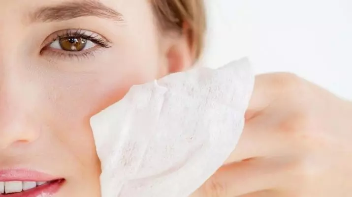 Napkins Pembuangan Makeup: Napkin yang boleh diguna semula dan boleh guna basah untuk menghadap muka. Apa yang perlu memilih tuala mata anda? 23904_17