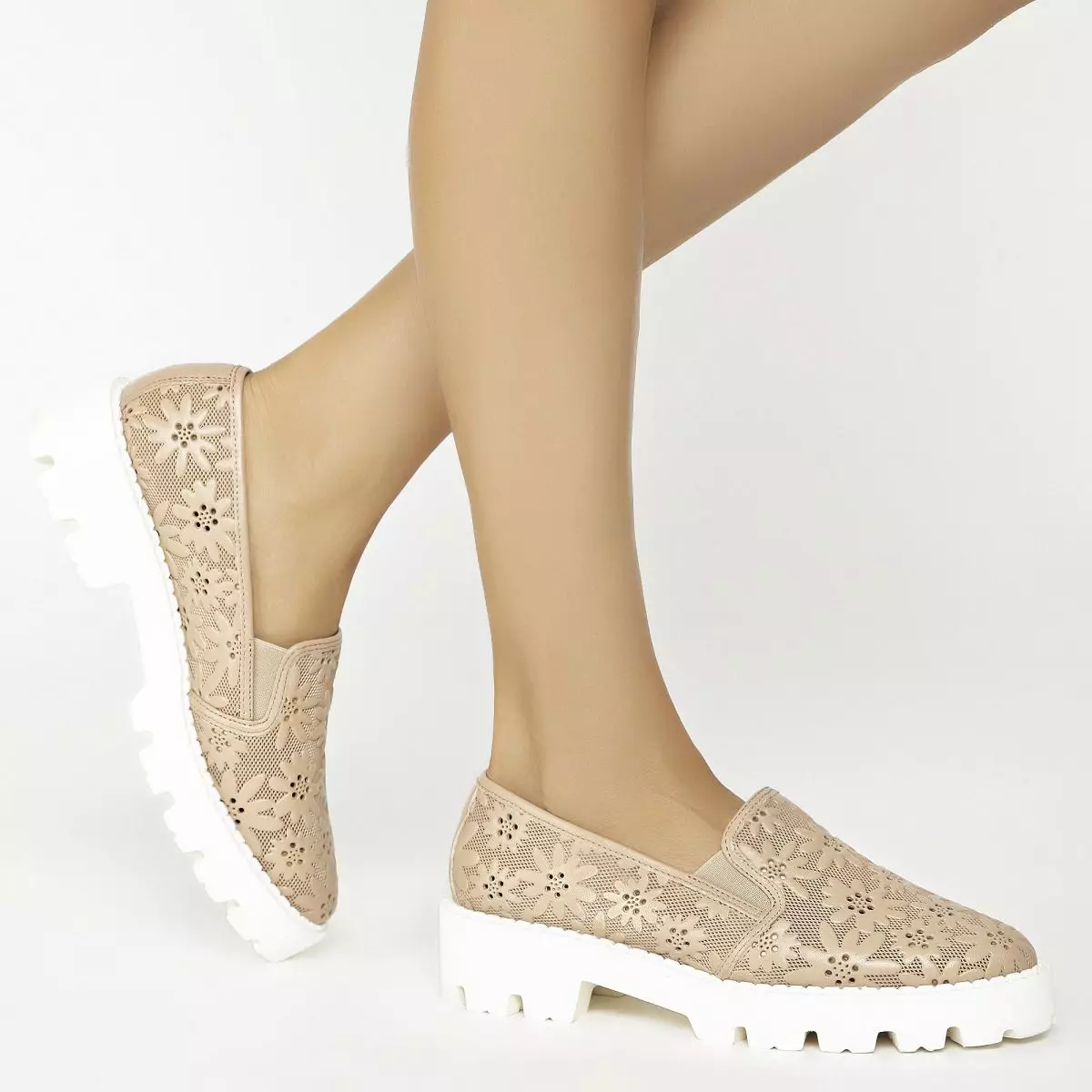 Chaussures Baldinini (72 photos): Modèles féminins de Trend et avec fourrure à l'intérieur de Baldinny 2390_49