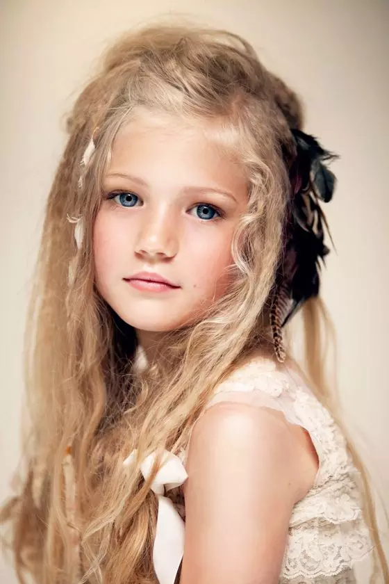 Makeup for piger 10 år: Smukke muligheder for børn til fødselsdag. Er det muligt at male? Lys makeup til skole i lønklasse 4 for begyndere 23949_13