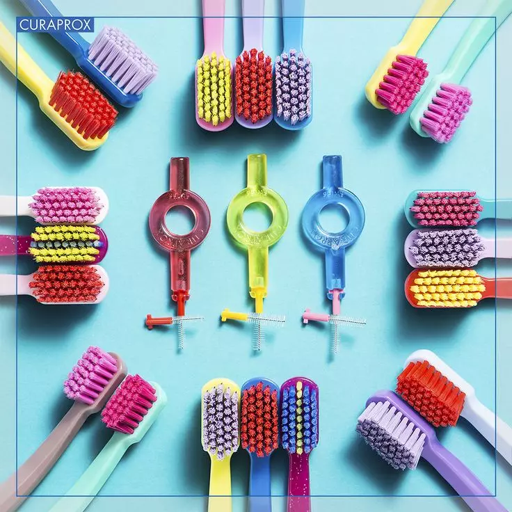 I-Toothbrushes Curaprox: I-Monoper and Electric, CS 1006 Single and Cs 1560 soft, cs 3960 super soft, cs 5460 super soft, cs 5460 Ultra Soft nothile kusuka eSwitzerland, ukubuyekezwa 23991_6