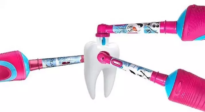 Nozzles ng mga bata Ang Oral-B para sa mga toothbrush: mga modelo ng mga modelo ng bata 