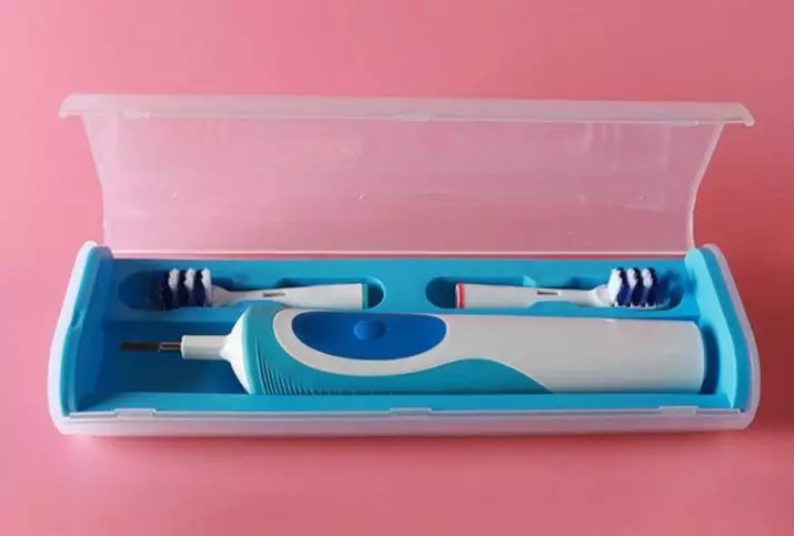 Tandenborstel Gevallen: Covers & Caps, Containers en wegentjes voor tandenborstels, tips voor hun keuze 24007_17
