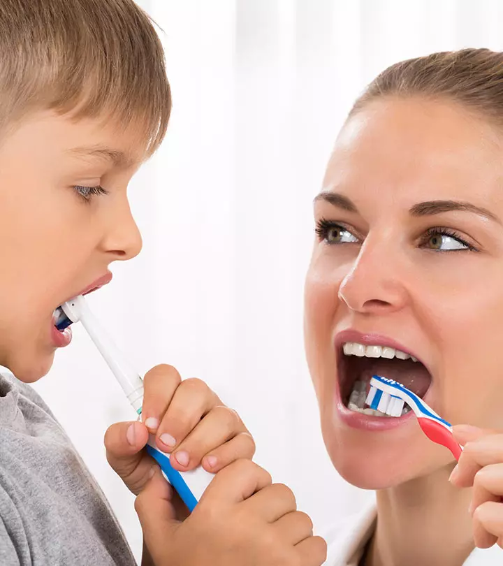ბავშვთა კბილის ჯაგრისები: ულტრაბგერითი და ხმის, სილიკონისა და სხვების კბილებისათვის 1-5 წლის განმავლობაში, 10 წლის ასაკის მოზარდებისათვის, როგორ უნდა აირჩიოთ 24009_15