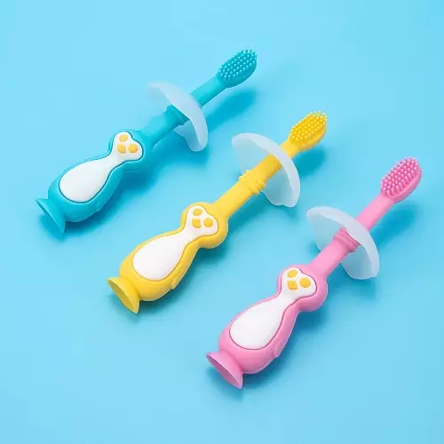 Παιδικές οδοντόβουρτσες: υπερηχογράφημα και ήχος, σιλικόνη και άλλα για δόντια των παιδιών 1-5 ετών, για έφηβους ηλικίας άνω των 10 ετών, πώς να επιλέξει 24009_36