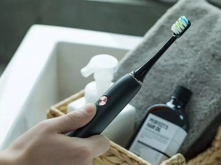 Sound Toothbrushes: Czy są lepsze szczotki elektryczne do zębów? Ocena, plus i minusy. Co to jest i co wybrać? Jak czyścić zęby? 24010_47