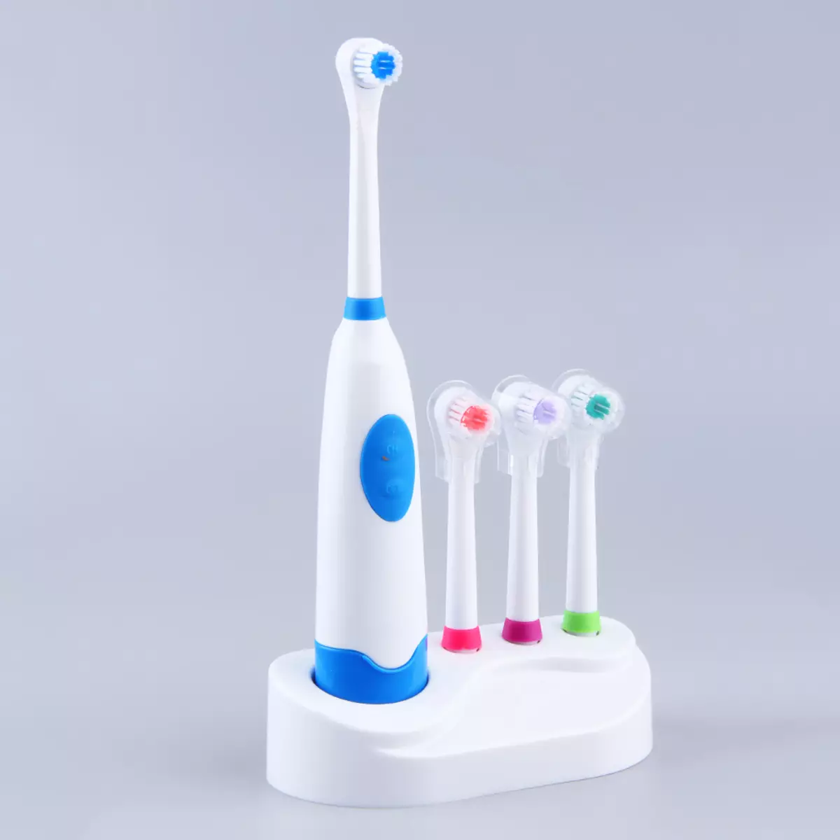 Escova de dentes: os melhores pincéis para dentes, bambu e iónico, como escolher, manual e descartável, outras espécies 24014_18