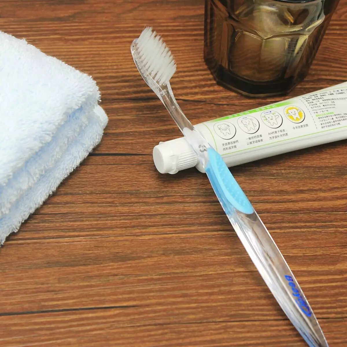 فرشاة الأسنان: أفضل فرشاة للأسنان والخيزران والأيونية، وكيفية اختيار، يدوي والمتأكد، الأنواع الأخرى 24014_32