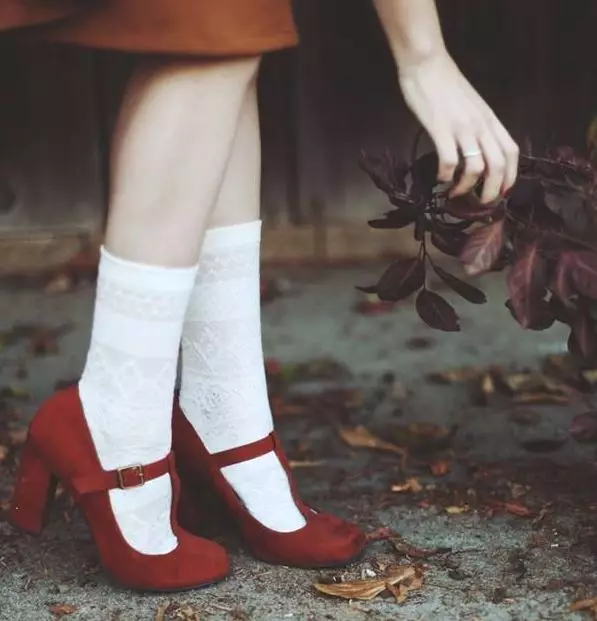 Туфлі зі шкарпетками (63 фото): модні тенденції +2021 2401_46