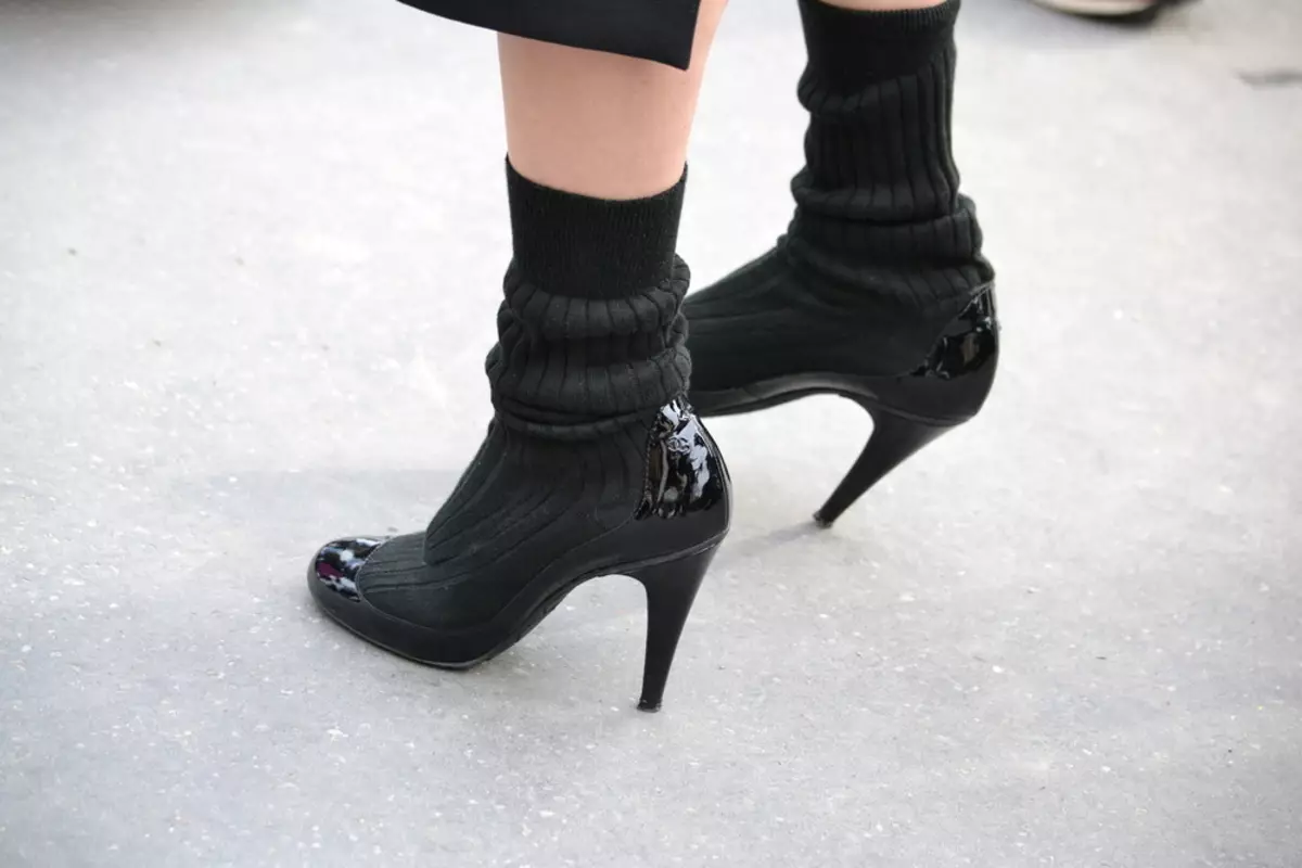Туфлі зі шкарпетками (63 фото): модні тенденції +2021 2401_6