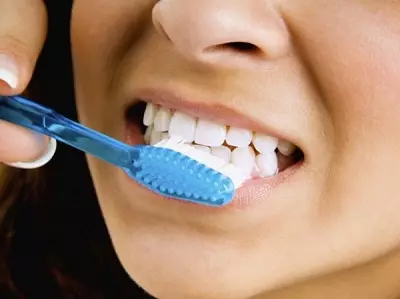 Voie Verte: Nettoyage Powders dentaires et de fixation Powders Dents, Description Sharme sourire et Sharme Perle, Composition 24049_8