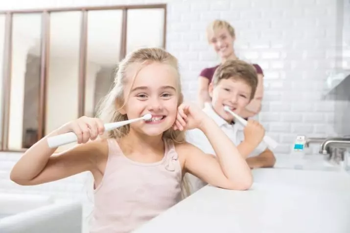 Kem đánh răng trẻ em r.o.c.s.: Dành cho trẻ em 0-3 và 4-7 tuổi, 6-12 và 8-18 tuổi, em bé và đàn em, mì ống với fluorine và các tác phẩm khác 24067_3