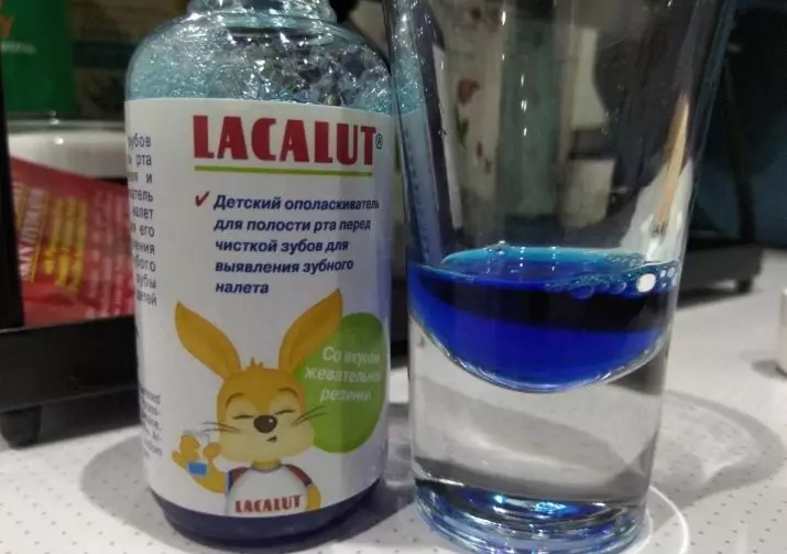 Rinsers lacalut: aktive: aktiv, мэдрэмтгий, цагаан өнгө, цагаан өнгөтэй, тэдгээрийн найрлага, хэрэглээний шинж чанарууд 24087_11
