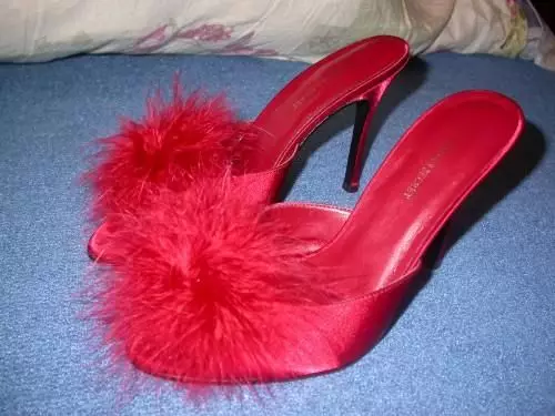 Tuisgemaakte Heel Shoes (23 foto's): Vroulike modelle met fluff 2412_11