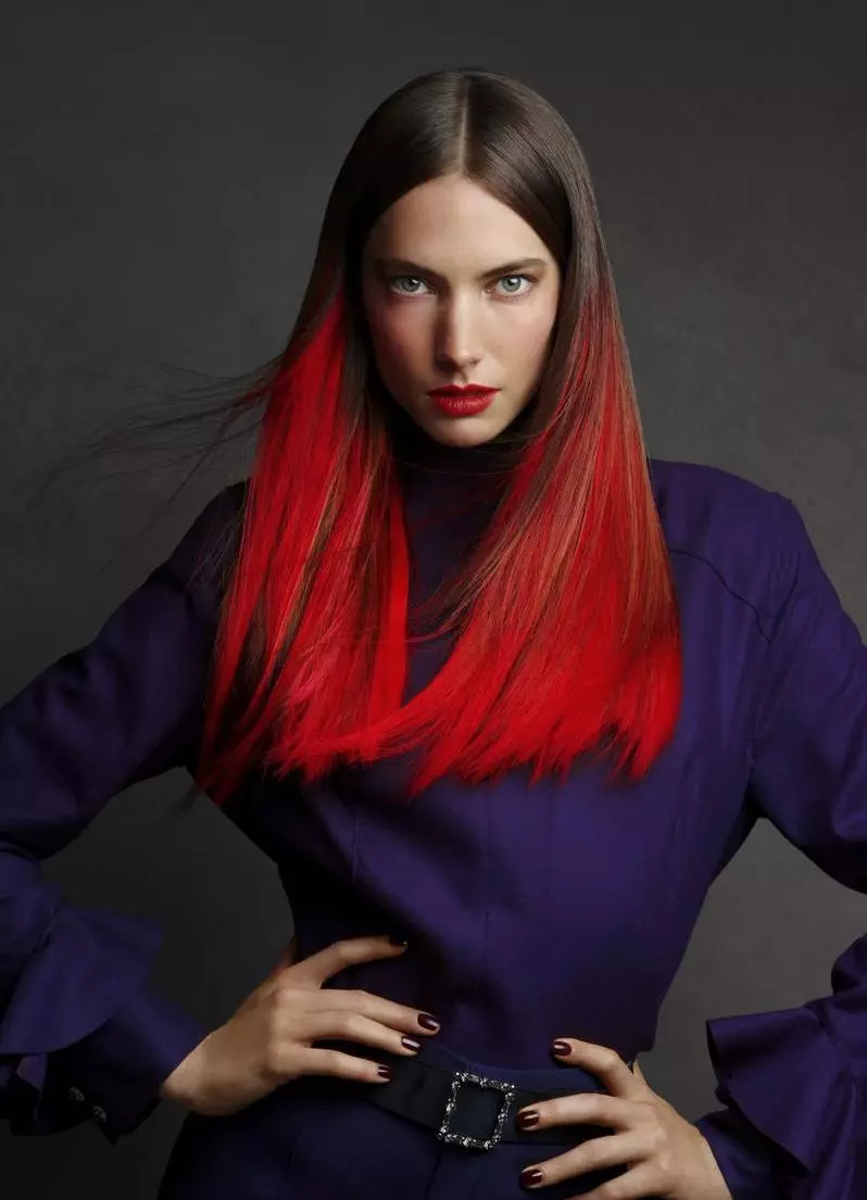 Червоне омбре (45 фото): фарбування темних і світлих волосся, омбре з червоним кольором на короткі і довгі русяве волосся 24148_6