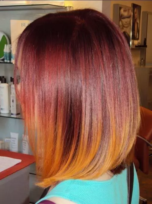 Ombre su Kare (66 foto): Caratteristiche delle acconciature asimmetriche di colorazione con allungamento e frangia, cenere e altri ombre su capelli biondi e neri sottili 24149_39