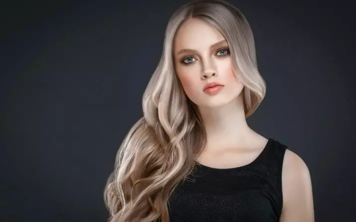 Blond (52 wêne): Taybetmendiyên ombre ji bo blondes û porên tarî, porên tarî û navîn di rengê platinum sar de 24151_5