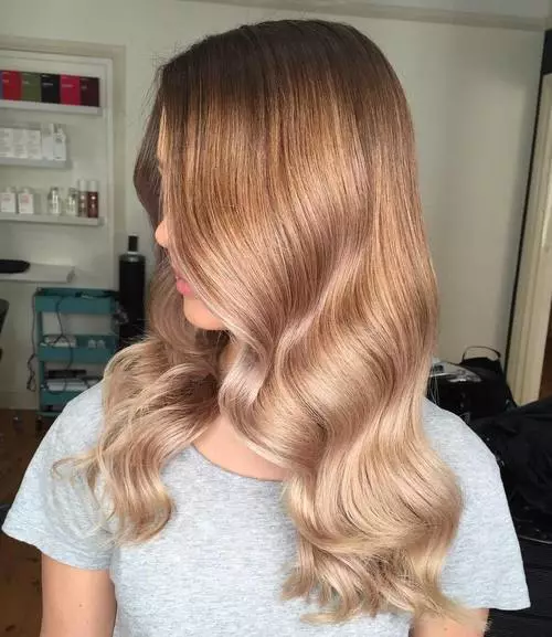 Ombre on blond hair (46 photos): staining of short and long hair, painting of the strand of medium length 24155_24