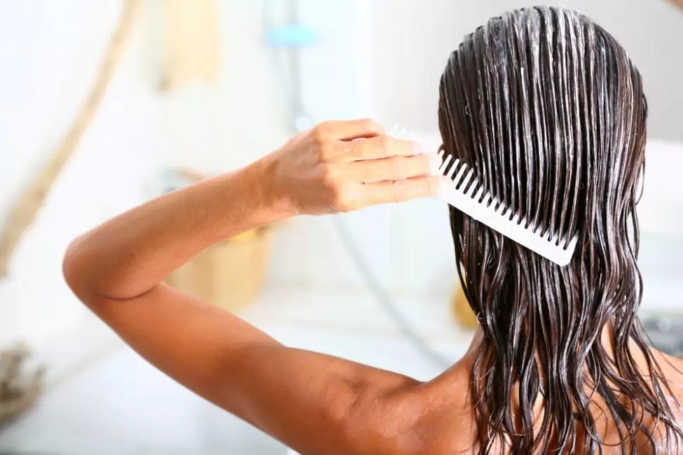 როგორ ზიანს აყენებს თქვენს თმას სახლში? შეღებილი მუქი და ქერა თმის სწრაფი და უსაფრთხო განათება სახლში 24196_29