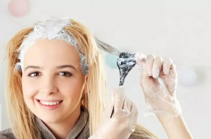 Πώς να αποχρωματίσει τα μαλλιά σας στο σπίτι; Ανθισμένο στο σπίτι χωρίς βλάβη στα μαλλιά. Πώς να φωτίσετε τις μαύρες μπούκλες σε επαγγελματικά εργαλεία; 24198_3