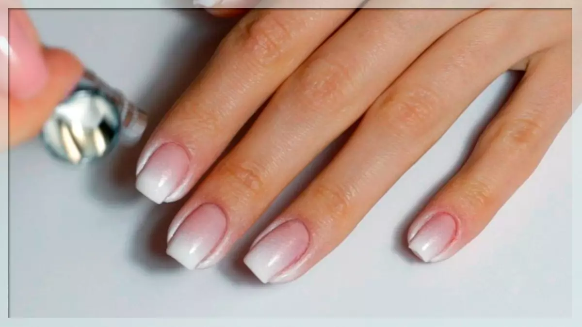 Manicure manicure Gel Lacquer (68 sary): Ny famoronana endrika miaraka amin'ny lambam-paty mavokely mavokely. Ahoana no fomba hanamboarana ny fototry ny gel lacas? 24208_67