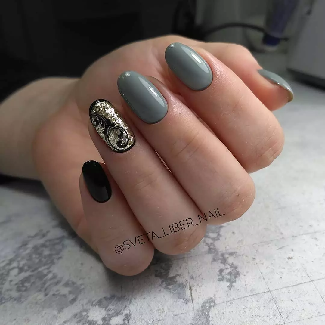 Gely Gel Lacquer (56 fotos): Idéias para desenho de unhas em cor cinza escuro, manicure características em tons de prata 24210_11
