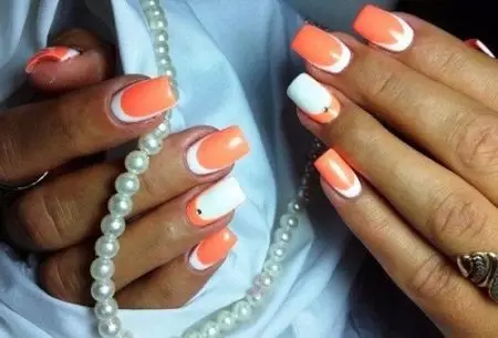 Lacio de gel de manicura brillante (36 fotos): ideas de diseño de uñas en color naranja 24212_33