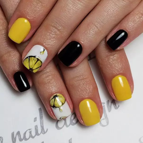 მანიკური ყვითელი გელი ლაქით (55 ფოტო): Sine-Yellow Color Nail დიზაინი და სიახლე მანიაკურის სინათლის ყვითელი ტონი ფირუზი 24213_18