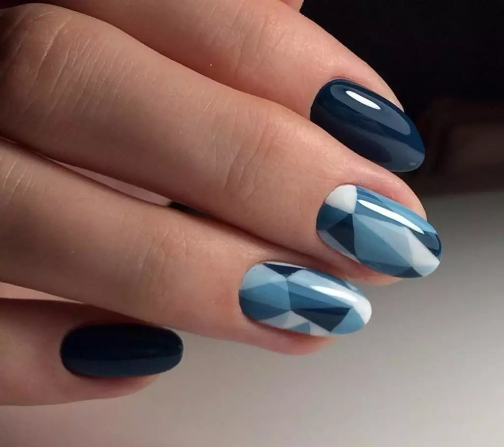 Geometry Gel Barnish en las uñas (58 fotos): ¿Cómo hacer el diseño de un paso de manicura geométrico a paso? Ideas de diseño originales 24240_17