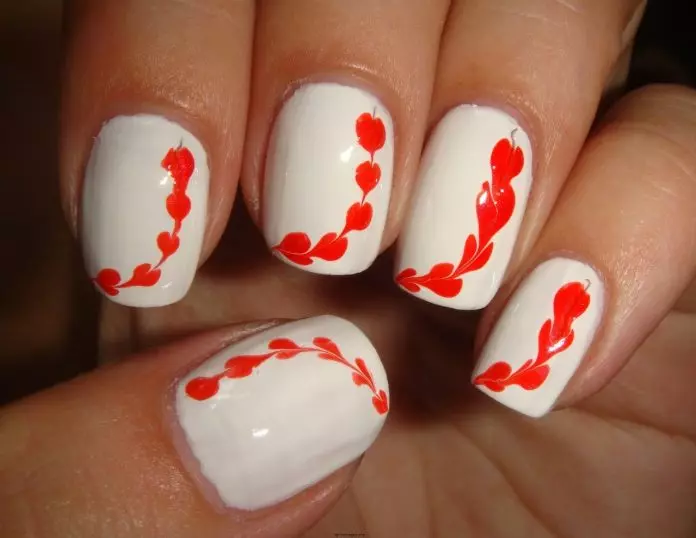 Simple drawings on nails with gel varnish for beginners (99 photos): How to draw simple patterns at home? The easiest manicure options 24251_32
