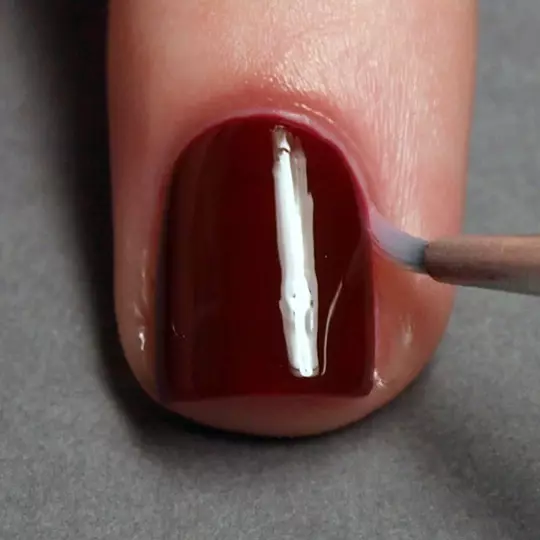 Simple drawings on nails with gel varnish for beginners (99 photos): How to draw simple patterns at home? The easiest manicure options 24251_75